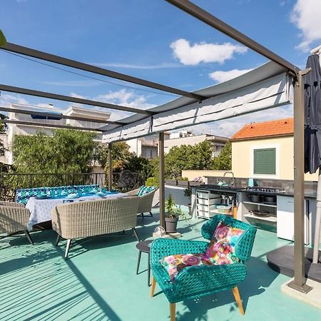 Boutique Triple House With Garden & Roof Terrace Βίλα Σπλιτ Εξωτερικό φωτογραφία