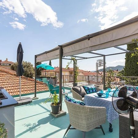 Boutique Triple House With Garden & Roof Terrace Βίλα Σπλιτ Εξωτερικό φωτογραφία