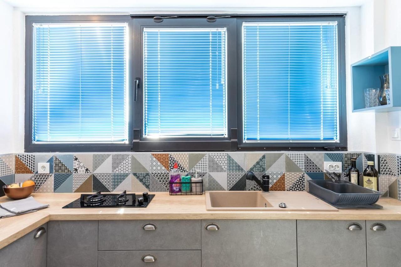 Boutique Triple House With Garden & Roof Terrace Βίλα Σπλιτ Εξωτερικό φωτογραφία