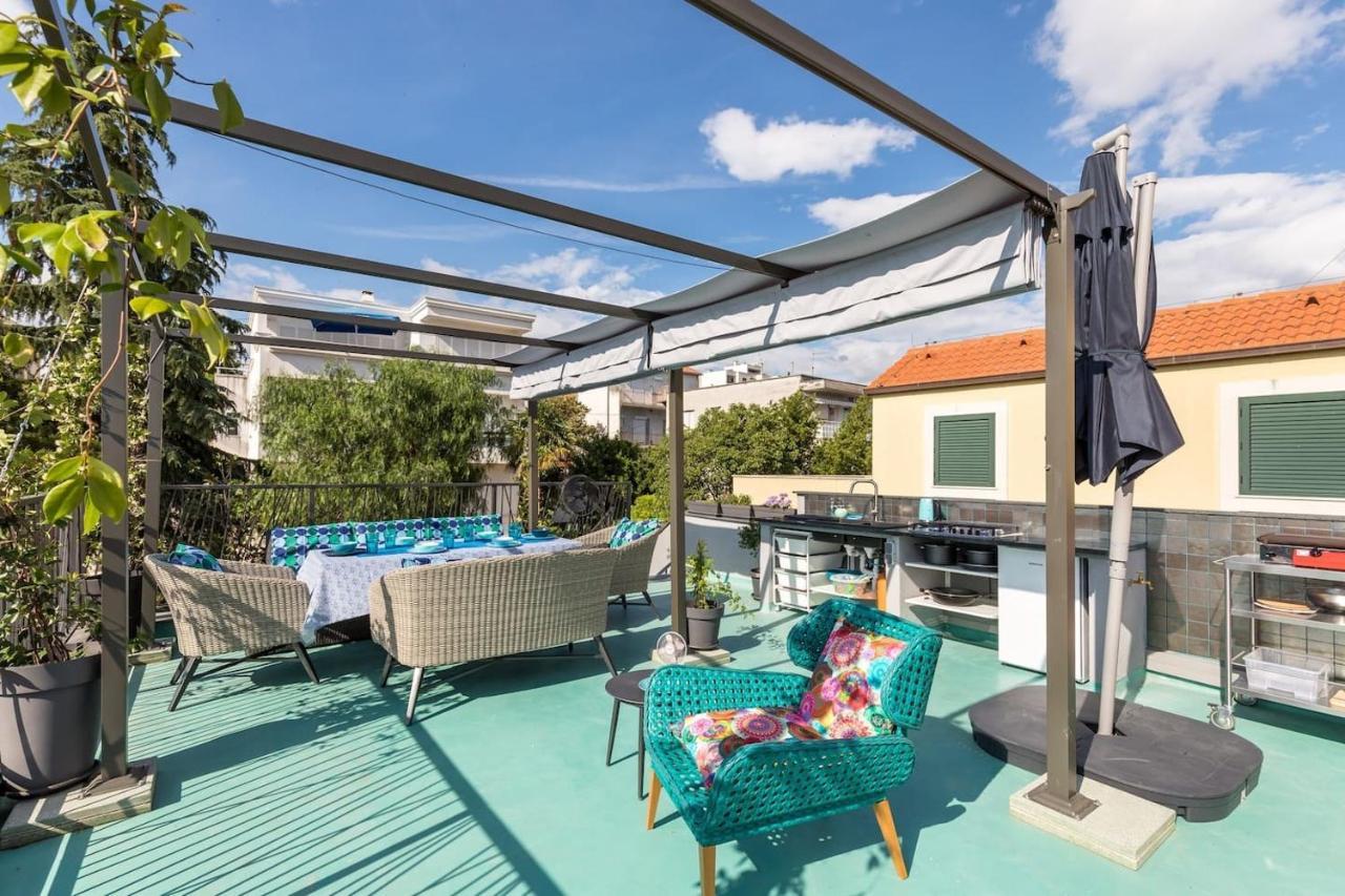 Boutique Triple House With Garden & Roof Terrace Βίλα Σπλιτ Εξωτερικό φωτογραφία
