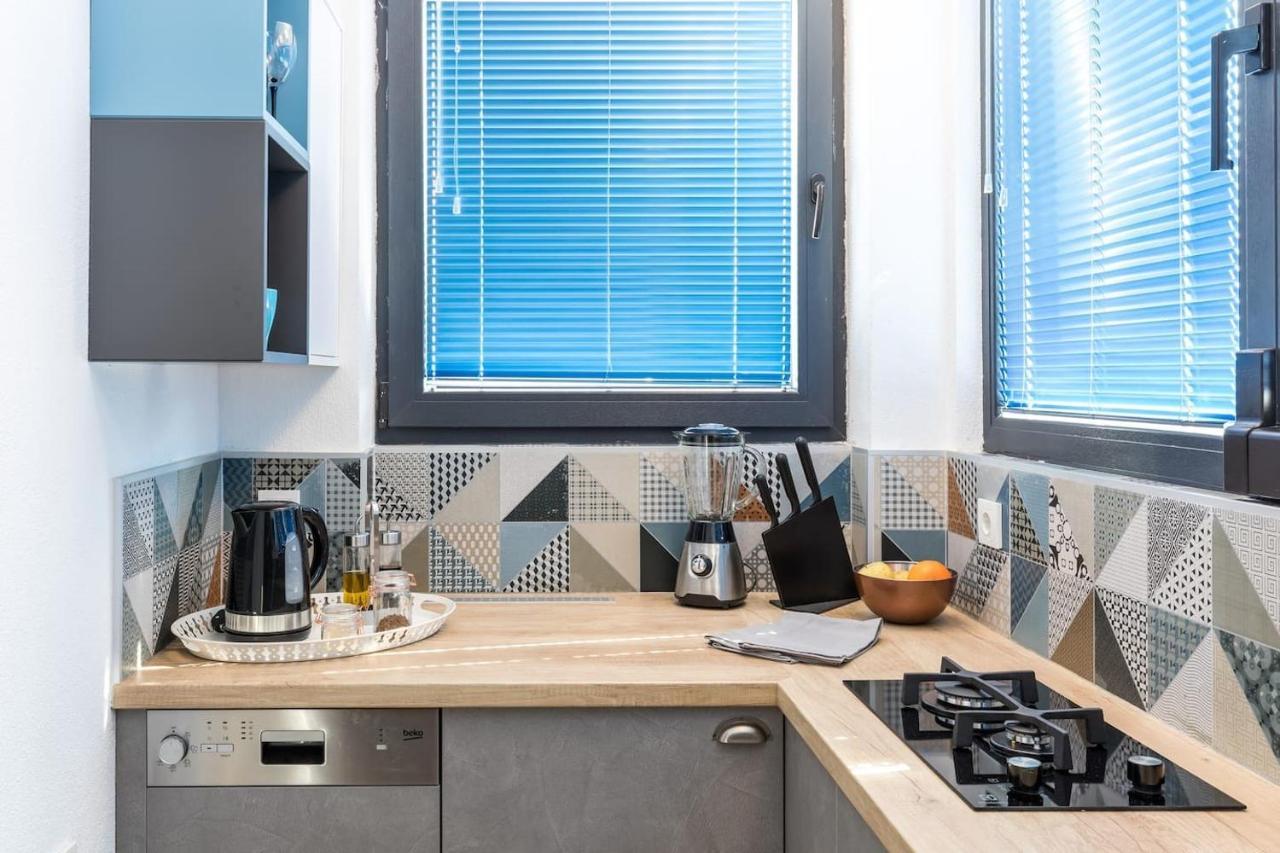 Boutique Triple House With Garden & Roof Terrace Βίλα Σπλιτ Εξωτερικό φωτογραφία