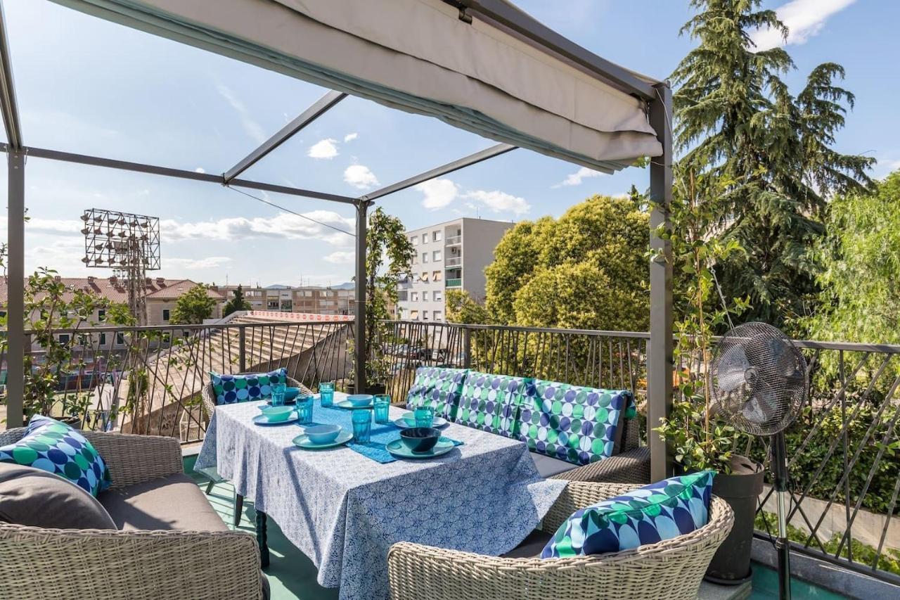 Boutique Triple House With Garden & Roof Terrace Βίλα Σπλιτ Εξωτερικό φωτογραφία