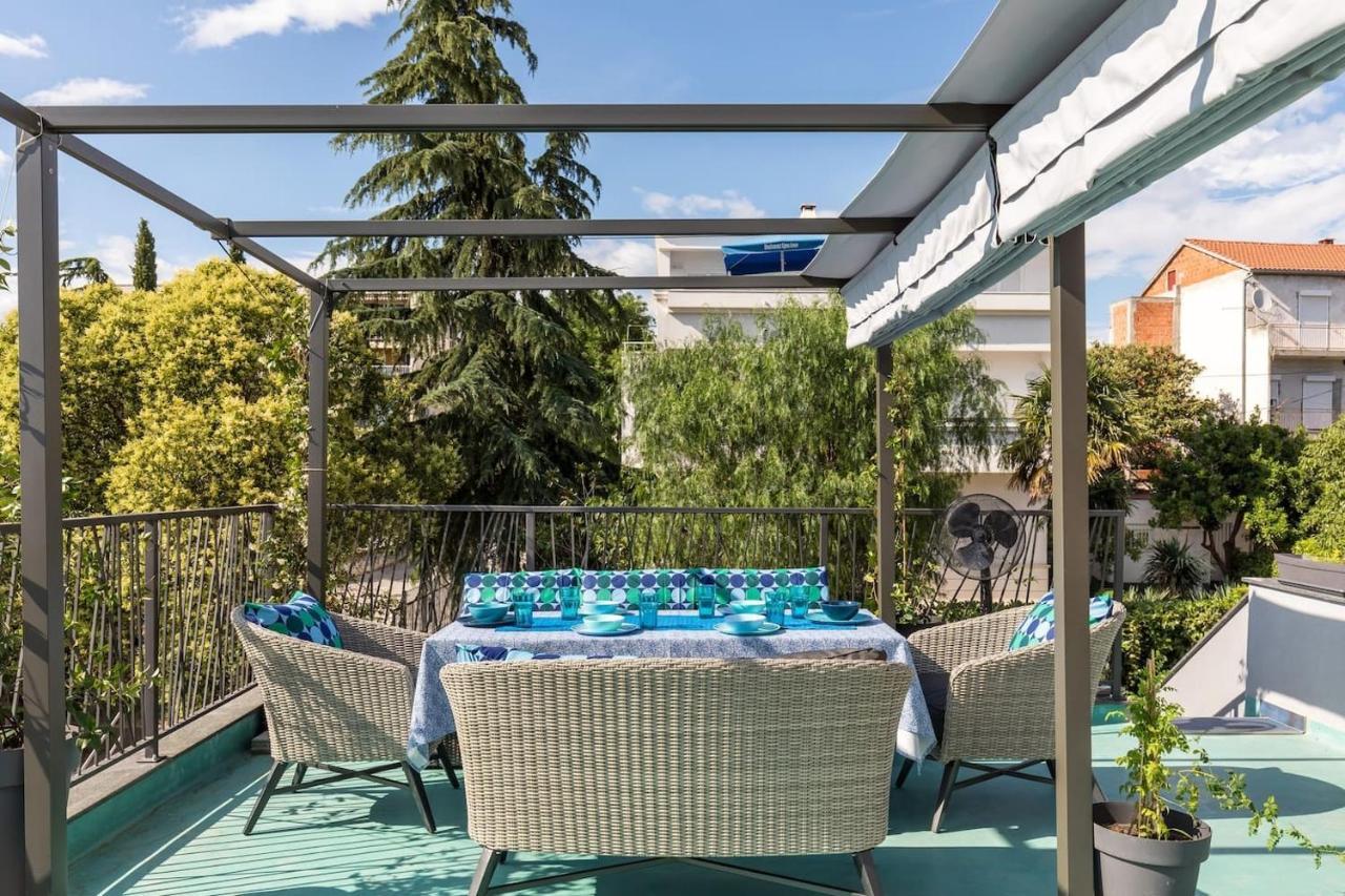 Boutique Triple House With Garden & Roof Terrace Βίλα Σπλιτ Εξωτερικό φωτογραφία